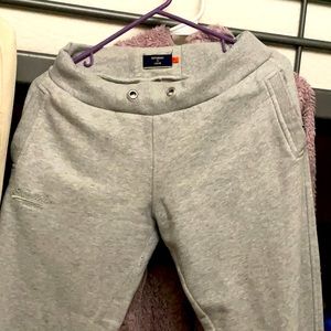 Super dry sweats in gray